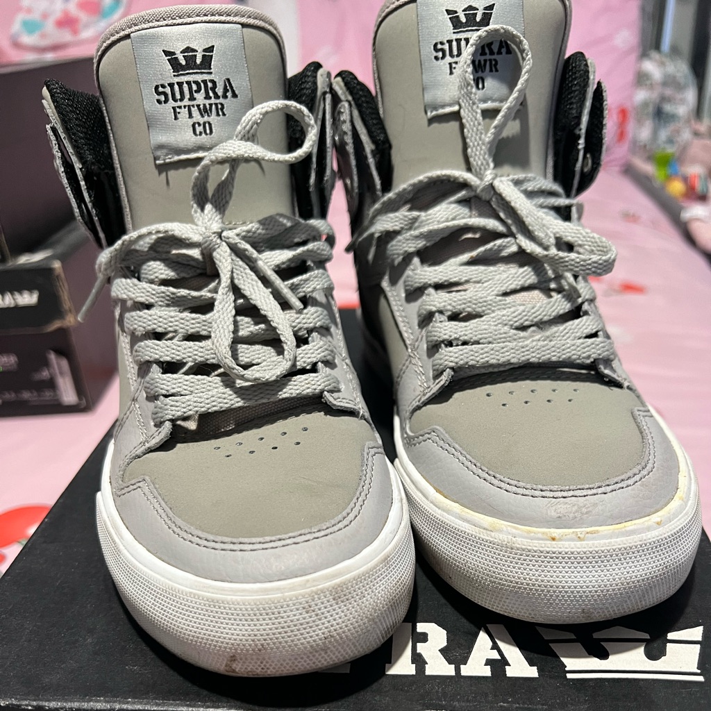 Gray Supras